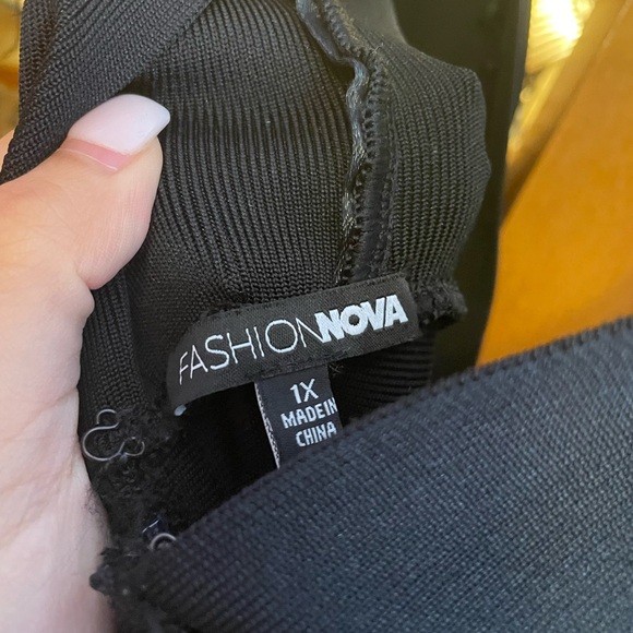 Fashion nova feather dress - Picture 7 of 7